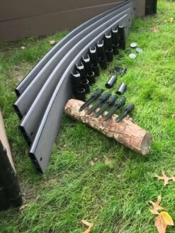 Curved Composite Landscape Edging Kit With 1" Boards -Gardening Tools Shop 8599404 16V tif